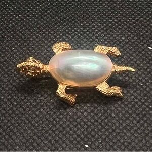 RARE Vintage Marcel BOUCHER Gold Tone Brooch Pin Abalone Shell Turtle 1950's‎